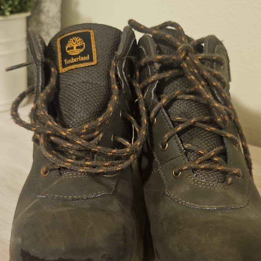 Timberland Youth Boys Size 5 Dark Grey Waterproof Hiking Boots